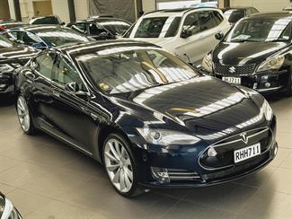 2015 Tesla Model S - Thumbnail