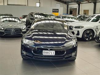 2015 Tesla Model S - Thumbnail