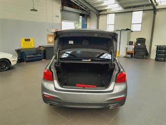 2017 BMW 530e - Thumbnail