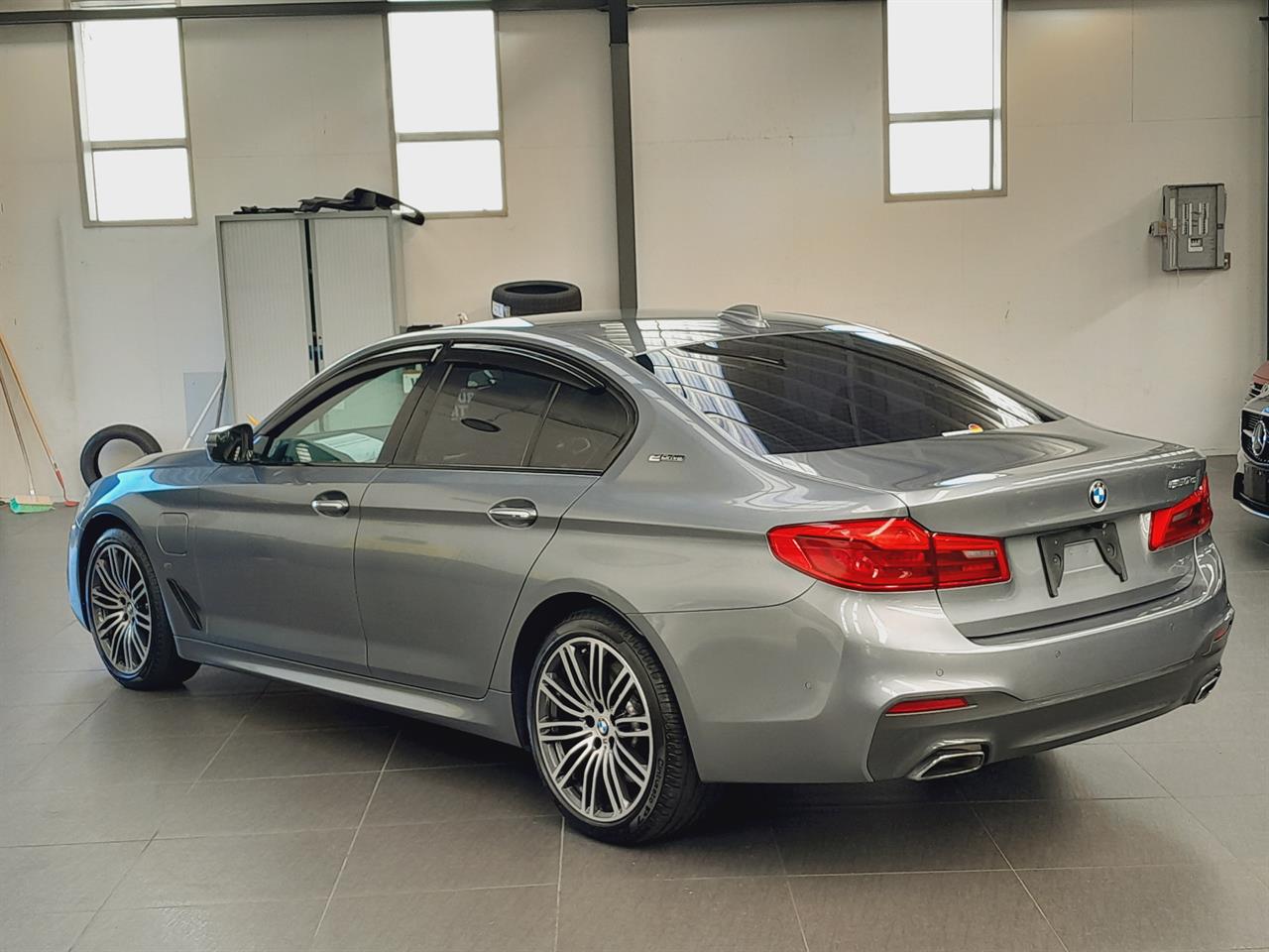 2017 BMW 530e