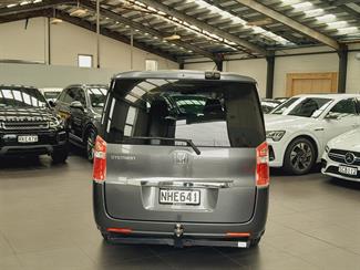 2012 Honda Step Wagon - Thumbnail