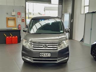 2012 Honda Step Wagon - Thumbnail