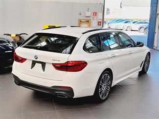 2017 BMW 523i - Thumbnail