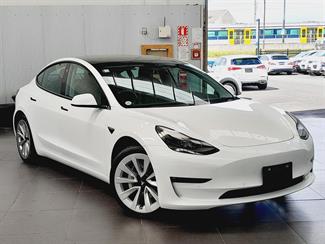2022 Tesla Model 3 - Thumbnail