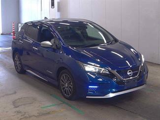 2022 Nissan Leaf - Thumbnail