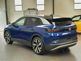 2022 Volkswagen ID.4 - Thumbnail