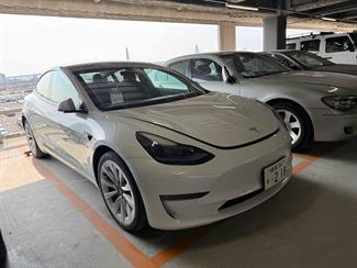 2021 Tesla Model 3 - Thumbnail