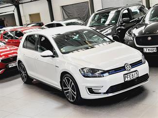 2016 Volkswagen Golf - Thumbnail