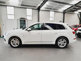 2019 Audi Q7 - Thumbnail