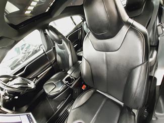 2016 Tesla Model S - Thumbnail