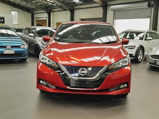 2018 Nissan Leaf - Thumbnail