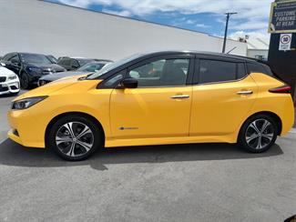 2018 Nissan Leaf - Thumbnail