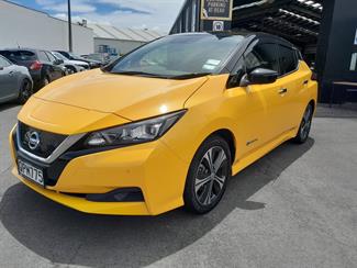 2018 Nissan Leaf - Thumbnail