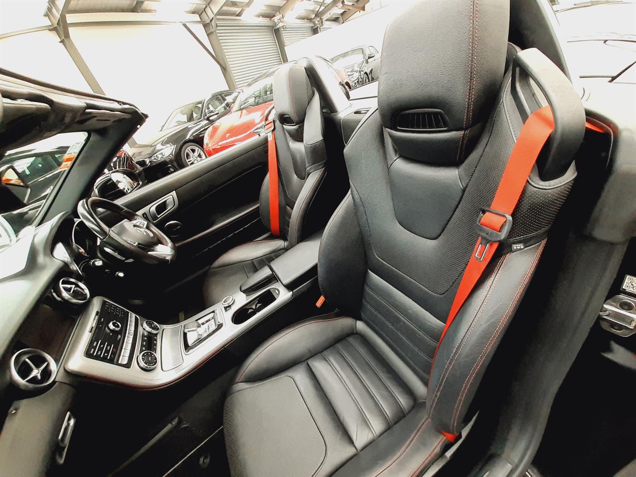 2016 Mercedes-Benz SLC 200