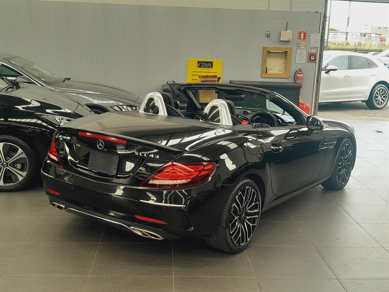 2016 Mercedes-Benz SLC 200
