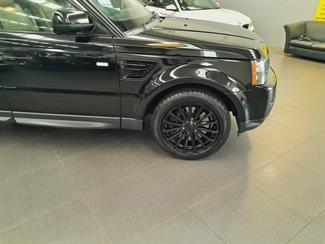 2010 Land Rover Range Rover Sport - Thumbnail