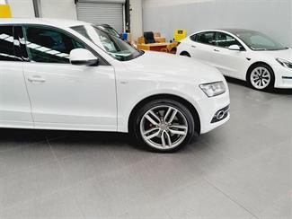 2014 Audi SQ5 - Thumbnail