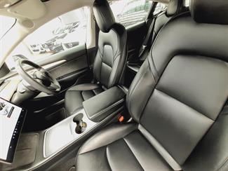 2021 Tesla Model 3 - Thumbnail