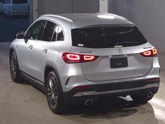 2021 Mercedes-Benz GLA 35 - Thumbnail