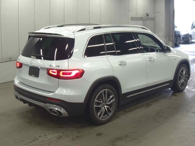 2021 Mercedes-Benz GLB 35