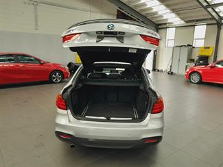 2016 BMW 320i - Thumbnail