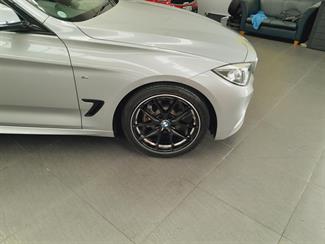 2016 BMW 320i - Thumbnail