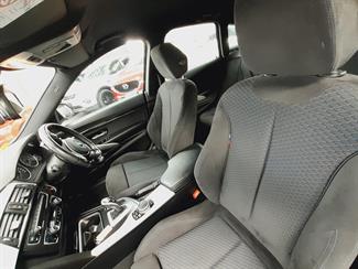 2016 BMW 320i - Thumbnail