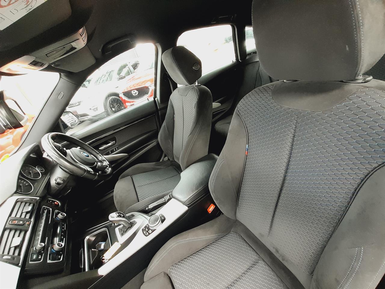 2016 BMW 320i