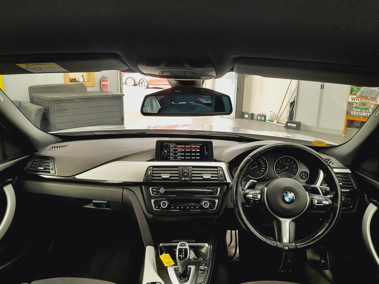 2016 BMW 320i
