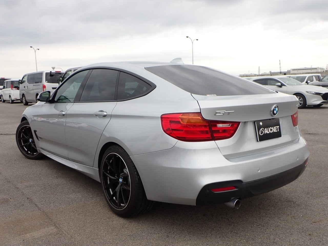 2016 BMW 320i