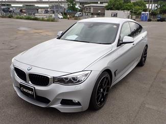2016 BMW 320i - Thumbnail