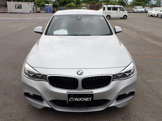 2016 BMW 320i - Thumbnail