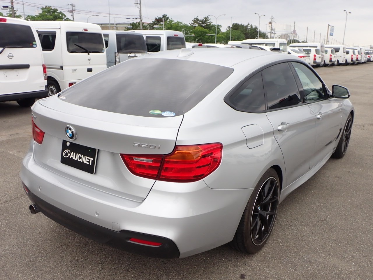 2016 BMW 320i