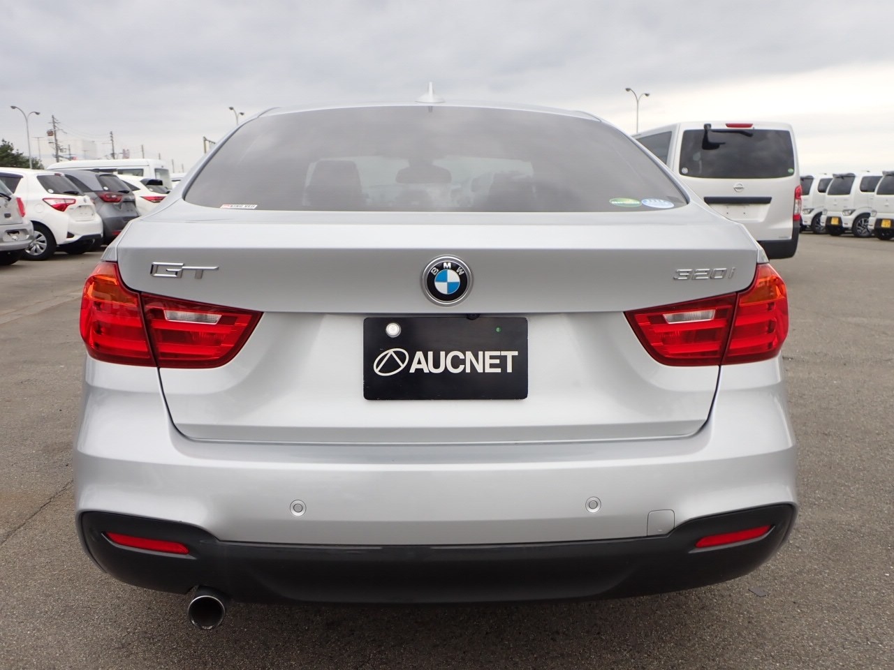2016 BMW 320i