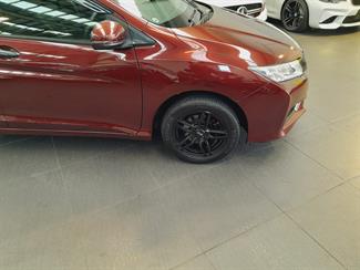 2015 Honda Grace - Thumbnail