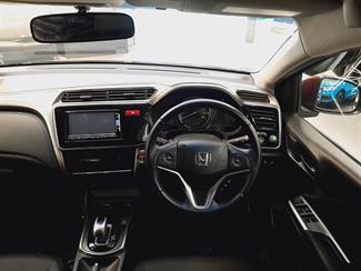 2015 Honda Grace - Thumbnail