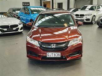 2015 Honda Grace - Thumbnail