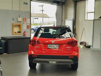 2024 Suzuki Vitara - Thumbnail