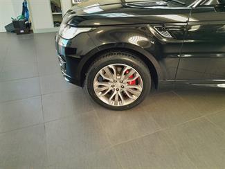 2017 Land Rover Range Rover Sport - Thumbnail