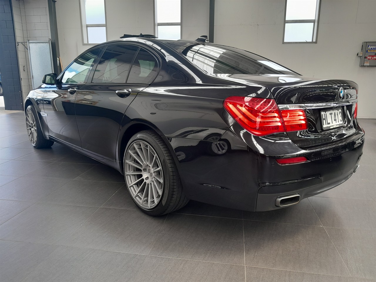 2010 BMW 740d