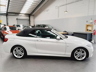 2016 BMW 220i - Thumbnail