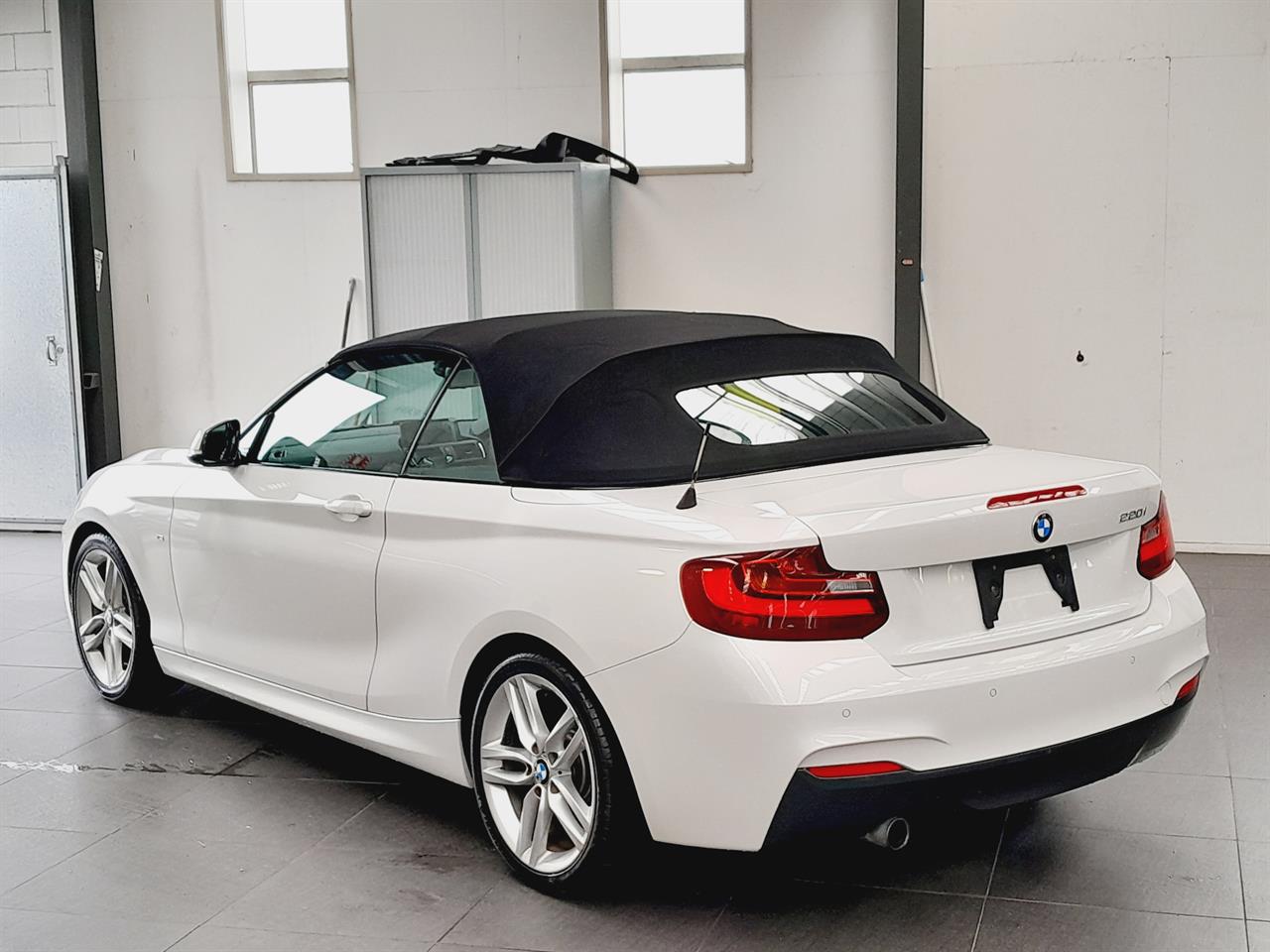 2016 BMW 220i