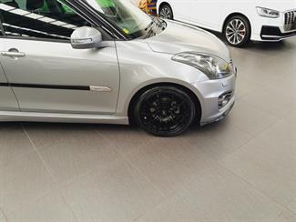 2012 Suzuki Swift - Thumbnail