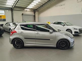 2012 Suzuki Swift - Thumbnail