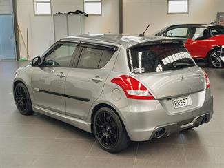 2012 Suzuki Swift - Thumbnail