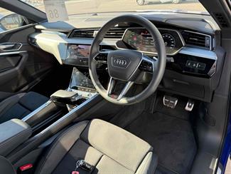 2024 Audi Q8 - Thumbnail