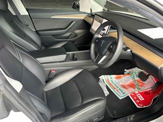 2021 Tesla Model 3 - Thumbnail