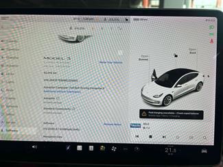 2021 Tesla Model 3 - Thumbnail