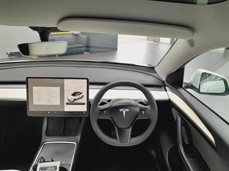 2022 Tesla Model Y - Thumbnail