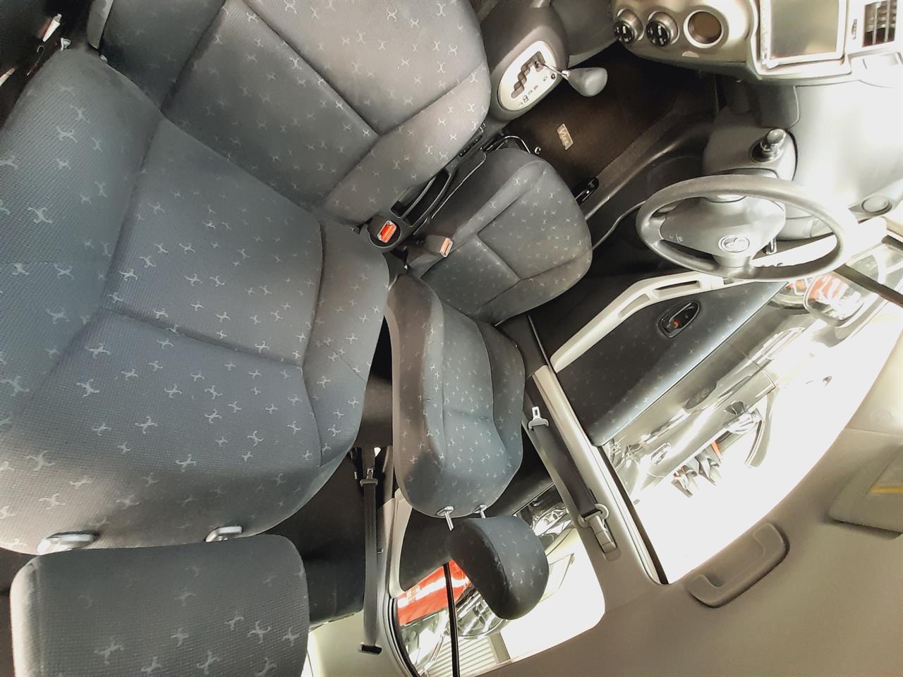 2010 Toyota Vitz
